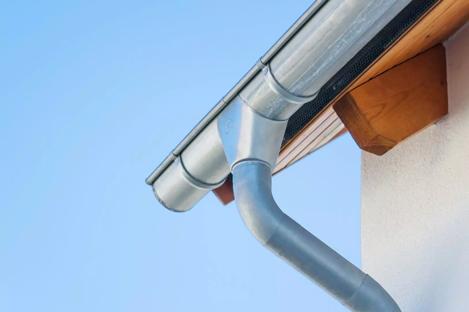 House Gutter Cleaning in Craigavon, Belfast and Lisburn 